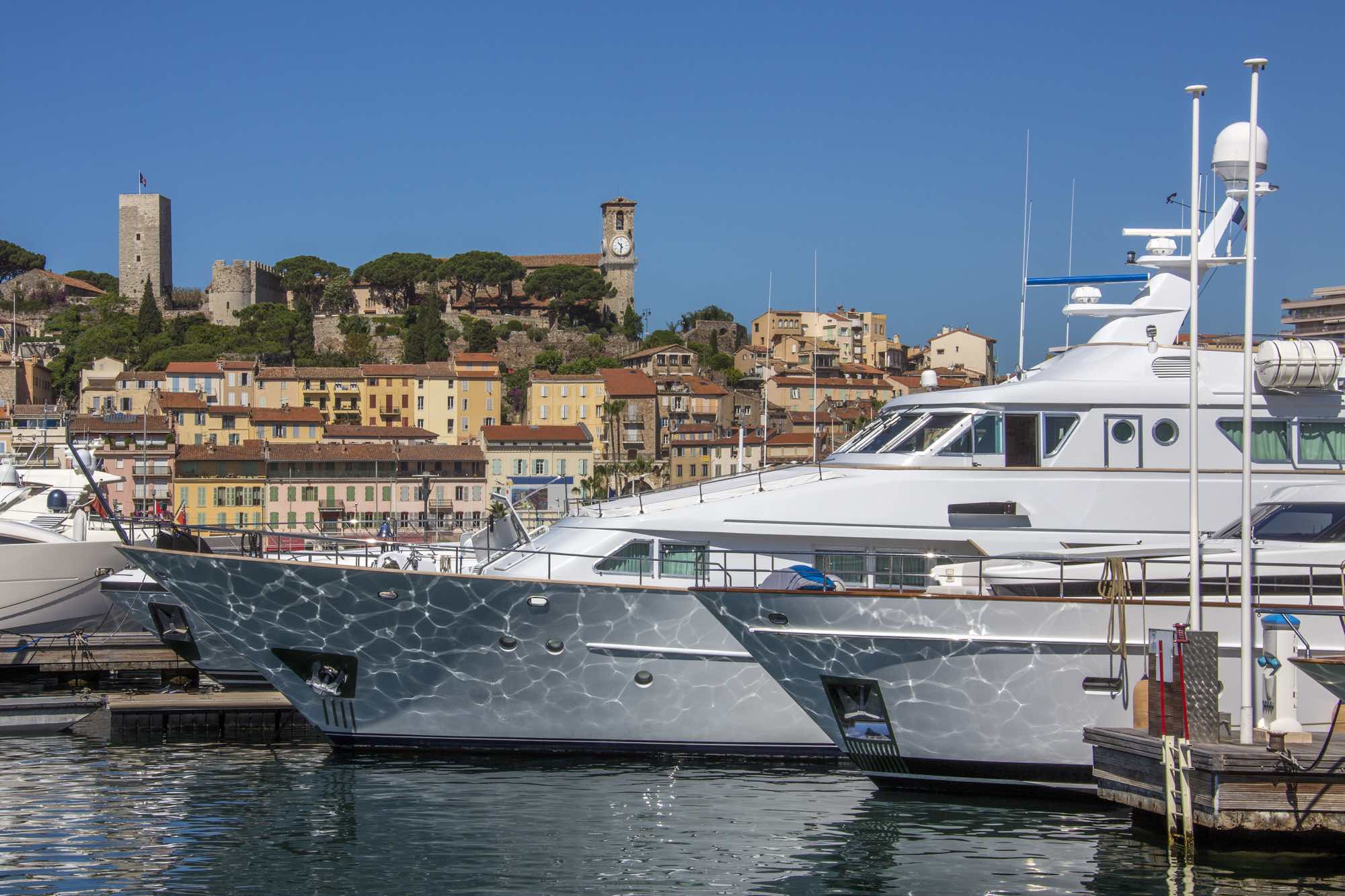 Hire a Yacht rental tips